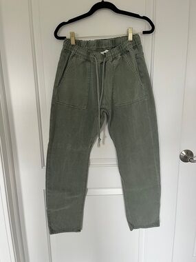 Woman’s  Olive Green Drawstring Casual Pants